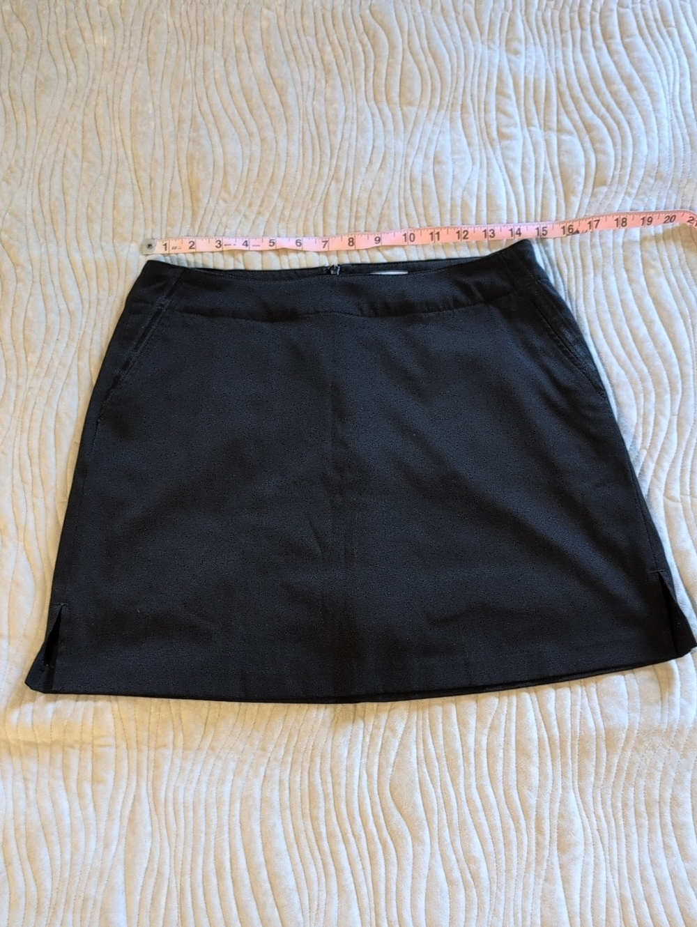 Lady Hagen Size 6 Black Mini Skort Skirt with Front Pockets Like New